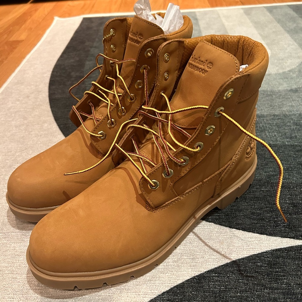 NWT Men's Timberland Waterproof Boots
